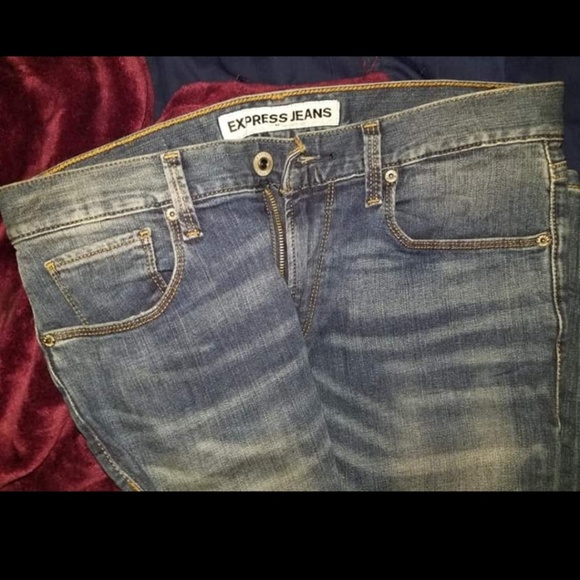Jeans - Picture 2 of 3